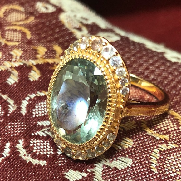 Green amethyst ring halo cubic zirconia  18 k gold over sterling silver size 7. - Picture 11 of 13